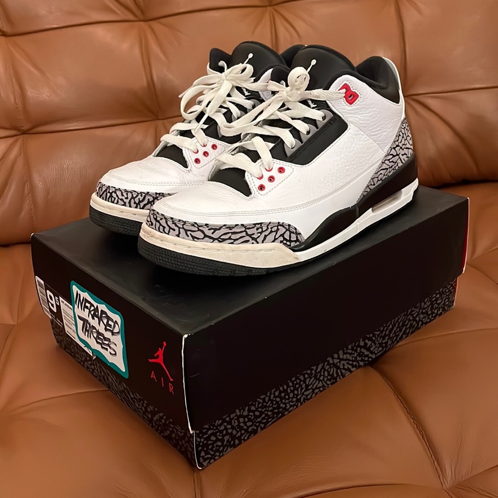 Air Jordan 3 Infrared